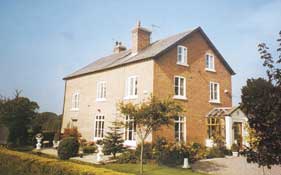 Golborne Manor B&B,  Chester